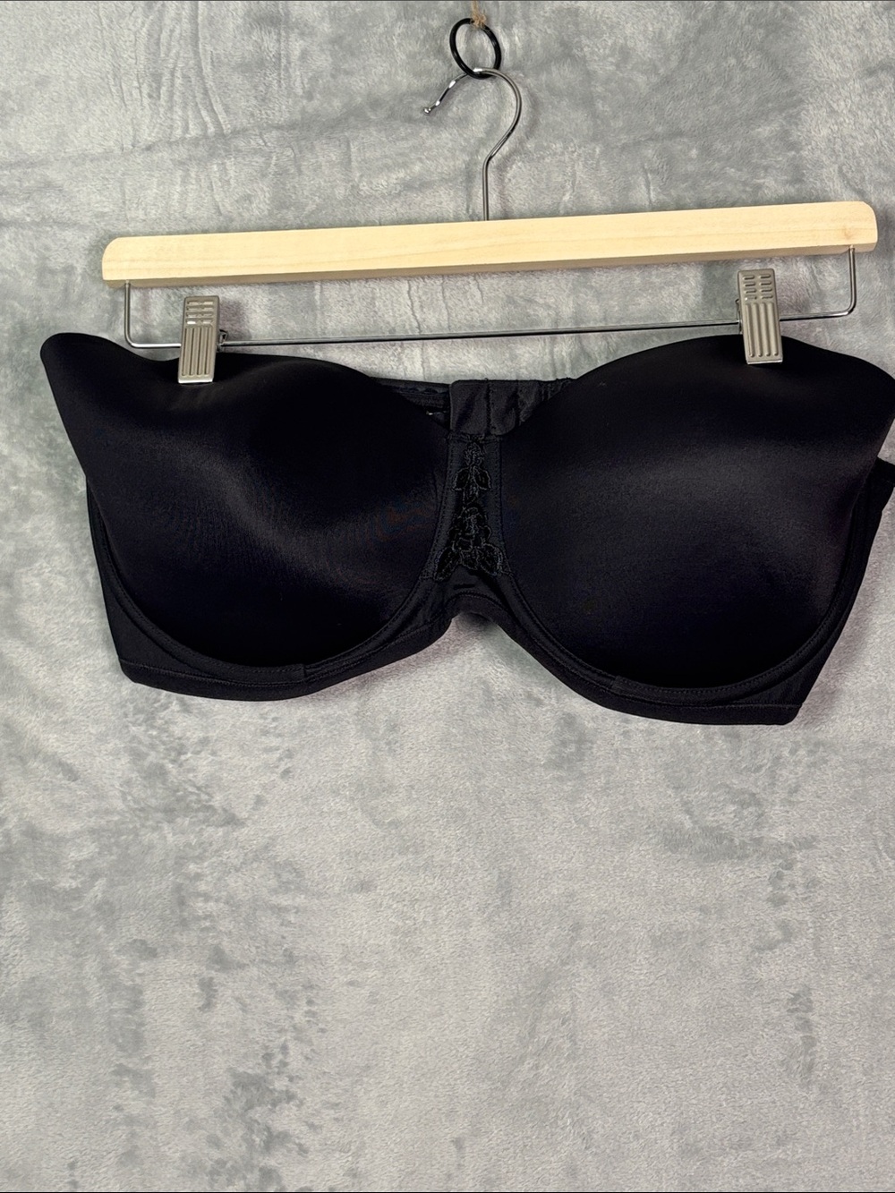 Vanity Fair Black Strapless Underwire Bra Size 42D